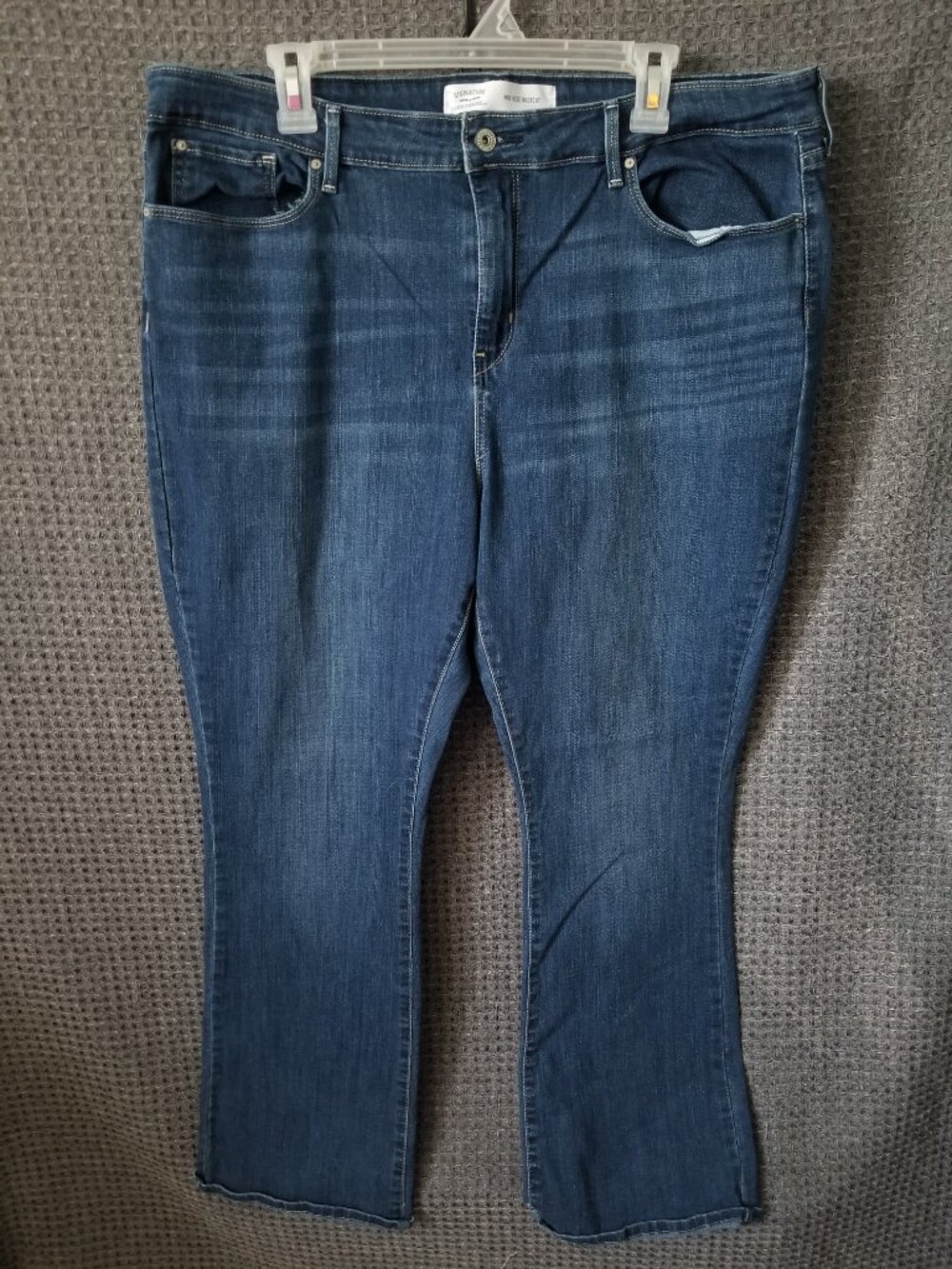 Signature by Levi Strauss Mid Rise Bootcut Size 20